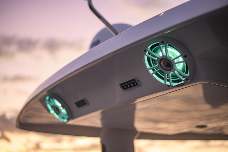 Fusion SG-FL773SPW 7,7" Marine Einbau-Lautsprecher 280W, mit LED CRGBW-Beleuchtung (1 Paar), Weißer Sportgrill