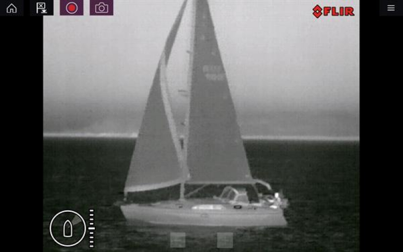 Raymarine E70354 FLIR M232 IP-Wärmebildkamera (320 x 240, 9Hz), Neigen und Schwenken Raymarine E70354 FLIR M232 IP-Wärmebildkamera (320 x 240, 9Hz), Neigen und Schwenken