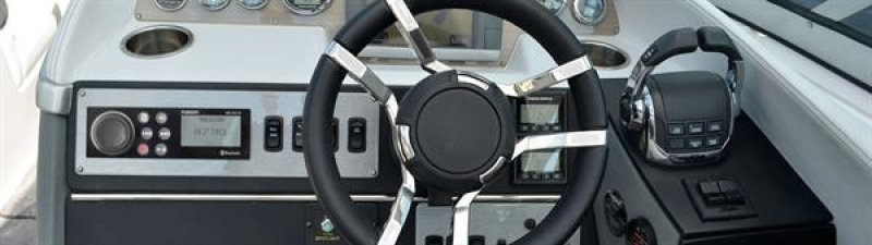 Fusion MS-RA70 Radio - 2 Zonen (ohne NMEA-2000 Anschluss) Fusion MS-RA70 Radio - 2 Zonen (ohne NMEA-2000 Anschluss)