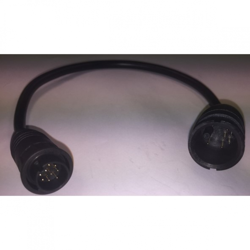 Raymarine A80485 Geberadapterkabel 9-Pin Gerät auf 8-Pin Geber