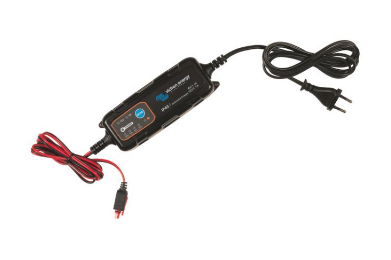 Victron Blue Smart IP65 Charger 6V/12V-1.1 230V CEE 7/16